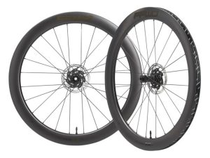 FFWD WIELSET RYOT55 FCC 55MM hoog  FFWD Naven   Body XDR of Shimano   Weekend deal